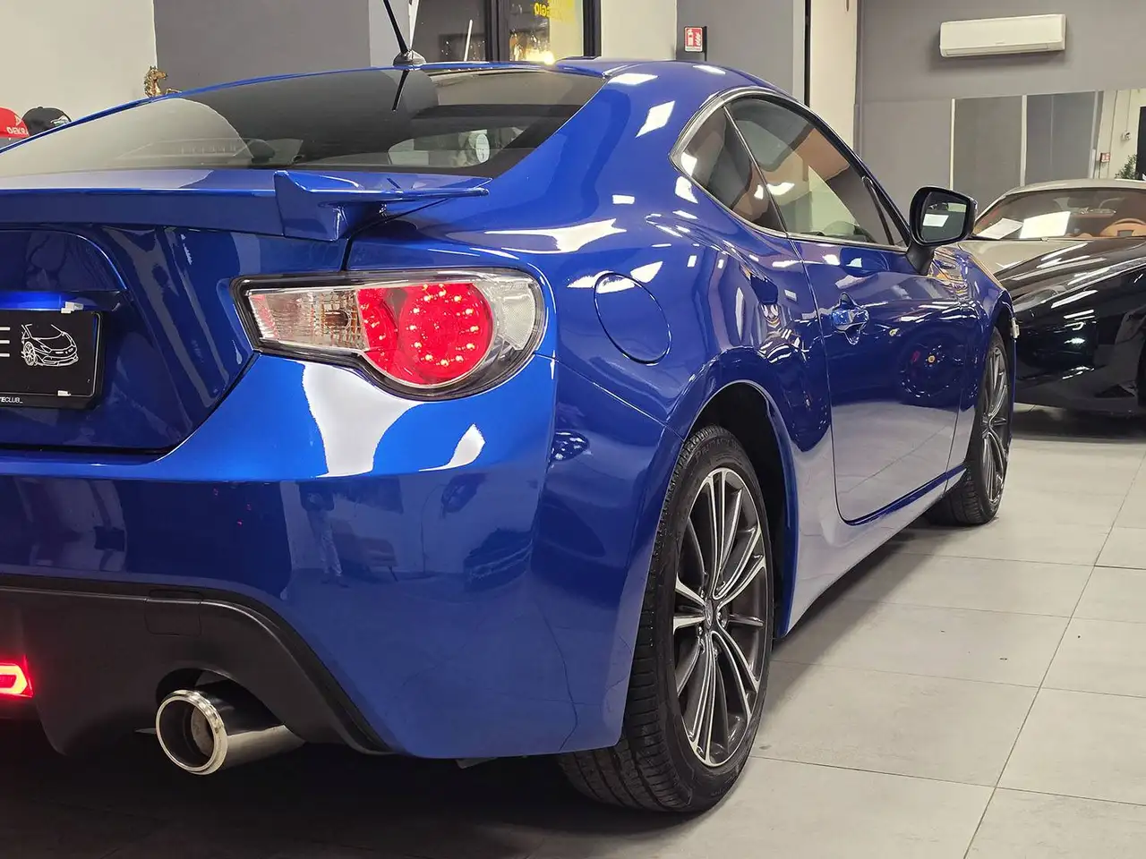 Subaru BRZ 2.0 | 200 ch | BVM | Barre anti-roulis Cusco | Pommeau Blitz | Volant cuir