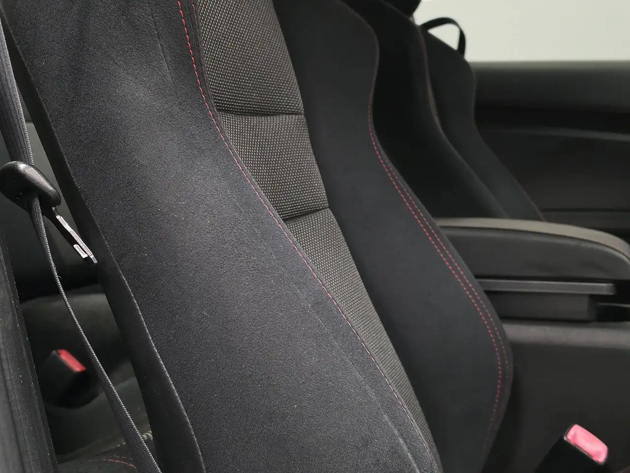 Subaru BRZ 2.0 | 200 ch | BVM | Barre anti-roulis Cusco | Pommeau Blitz | Volant cuir