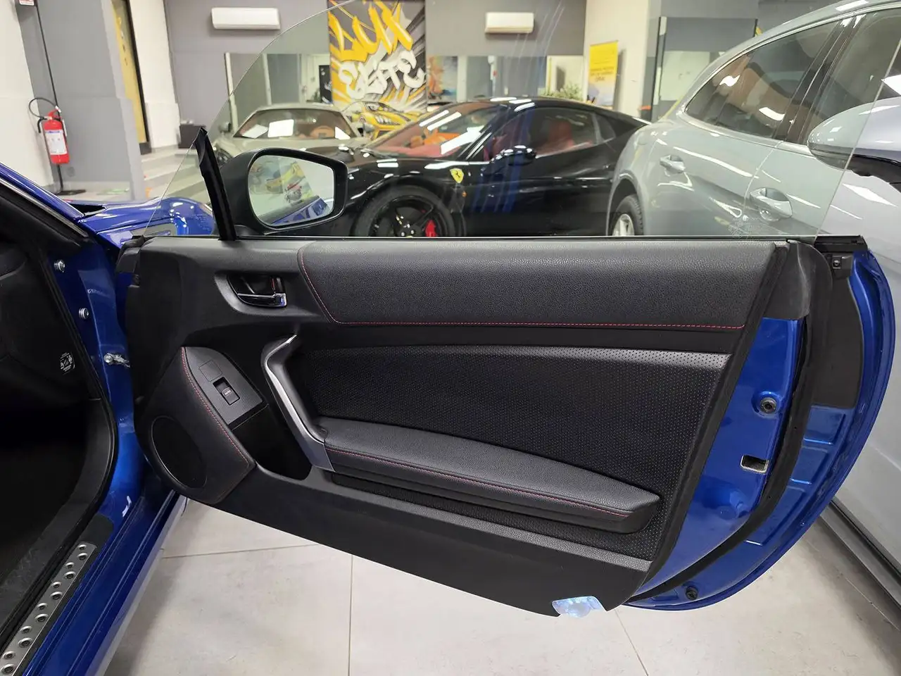 Subaru BRZ 2.0 | 200 ch | BVM | Barre anti-roulis Cusco | Pommeau Blitz | Volant cuir