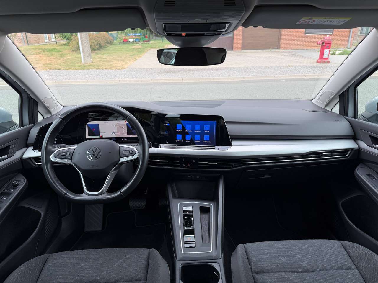 Volkswagen Golf 2024 — photo 17 sur 21