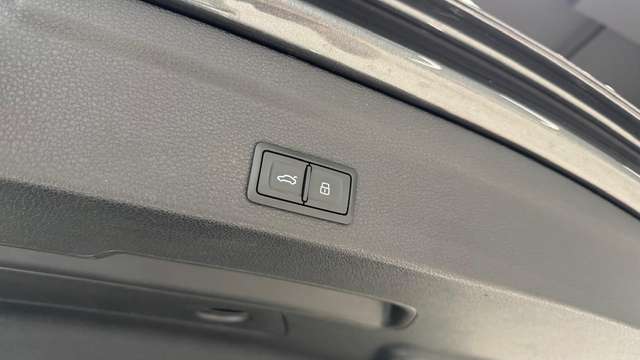 Audi Q3 — photo 19