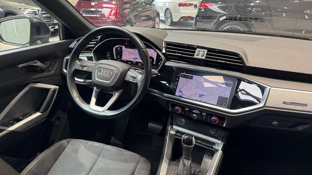 Audi Q3 — photo 10