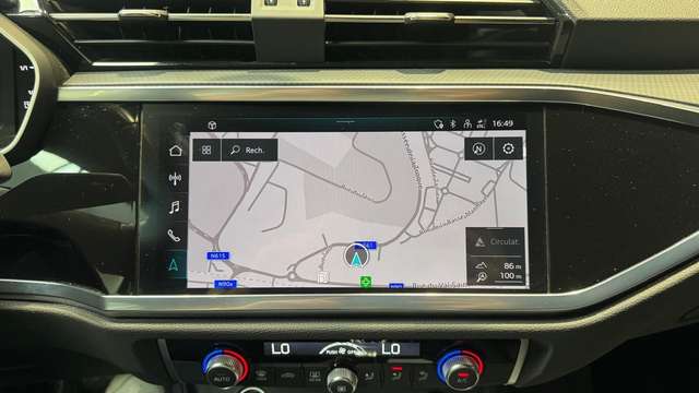 Audi Q3 — photo 15