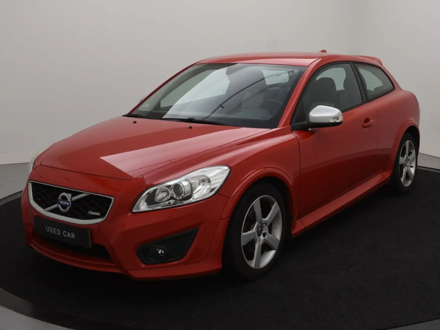 Volvo C30 1.6 R-EDITION CRUISE CONTROL CLIMATE CONTROL RADIO Rouge - 2