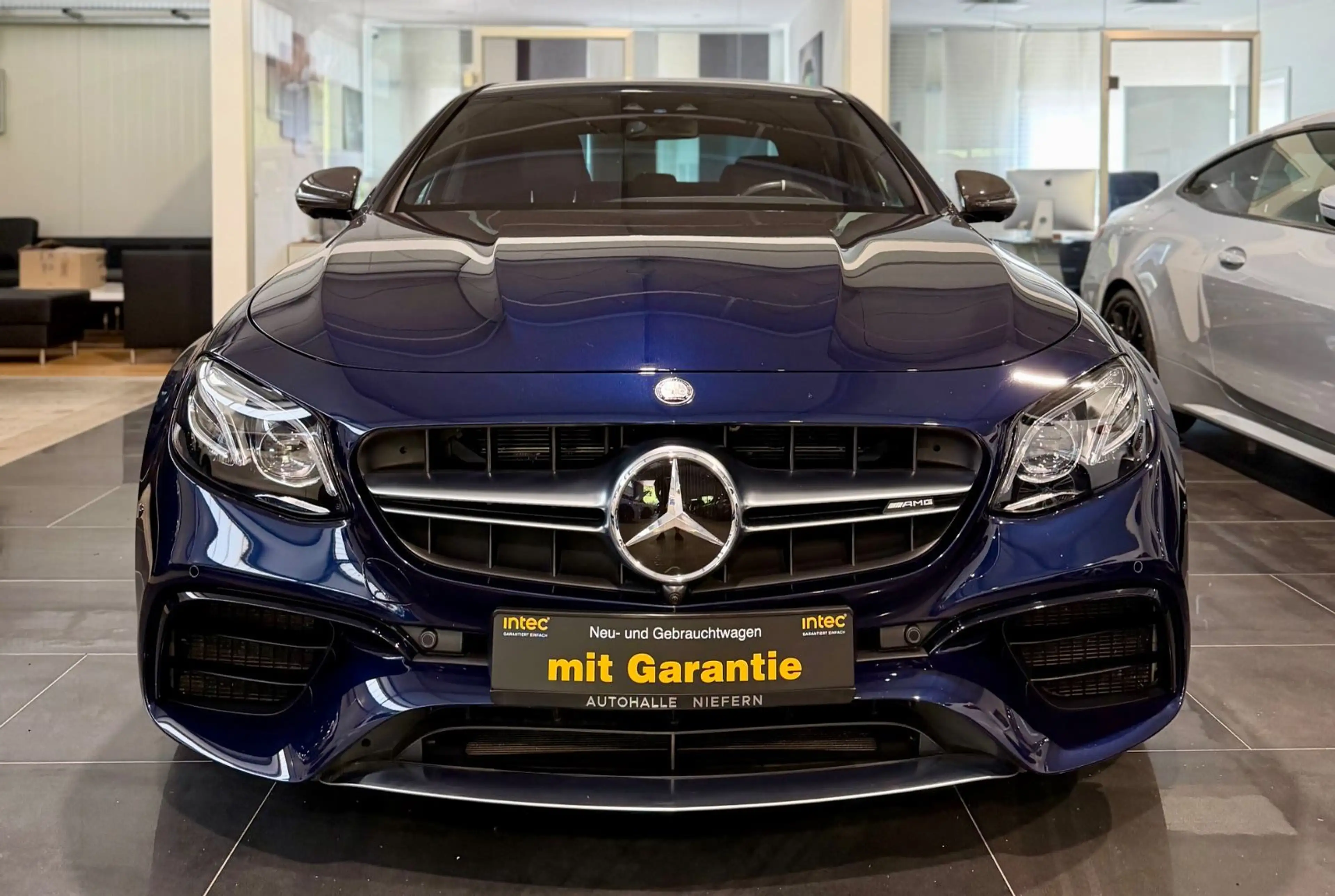 Mercedes-Benz E 63 AMG E63s AMG 4M+*HUD*3D*VOLL*MULTIBEAM*360*SOFT CLOS — photo 3