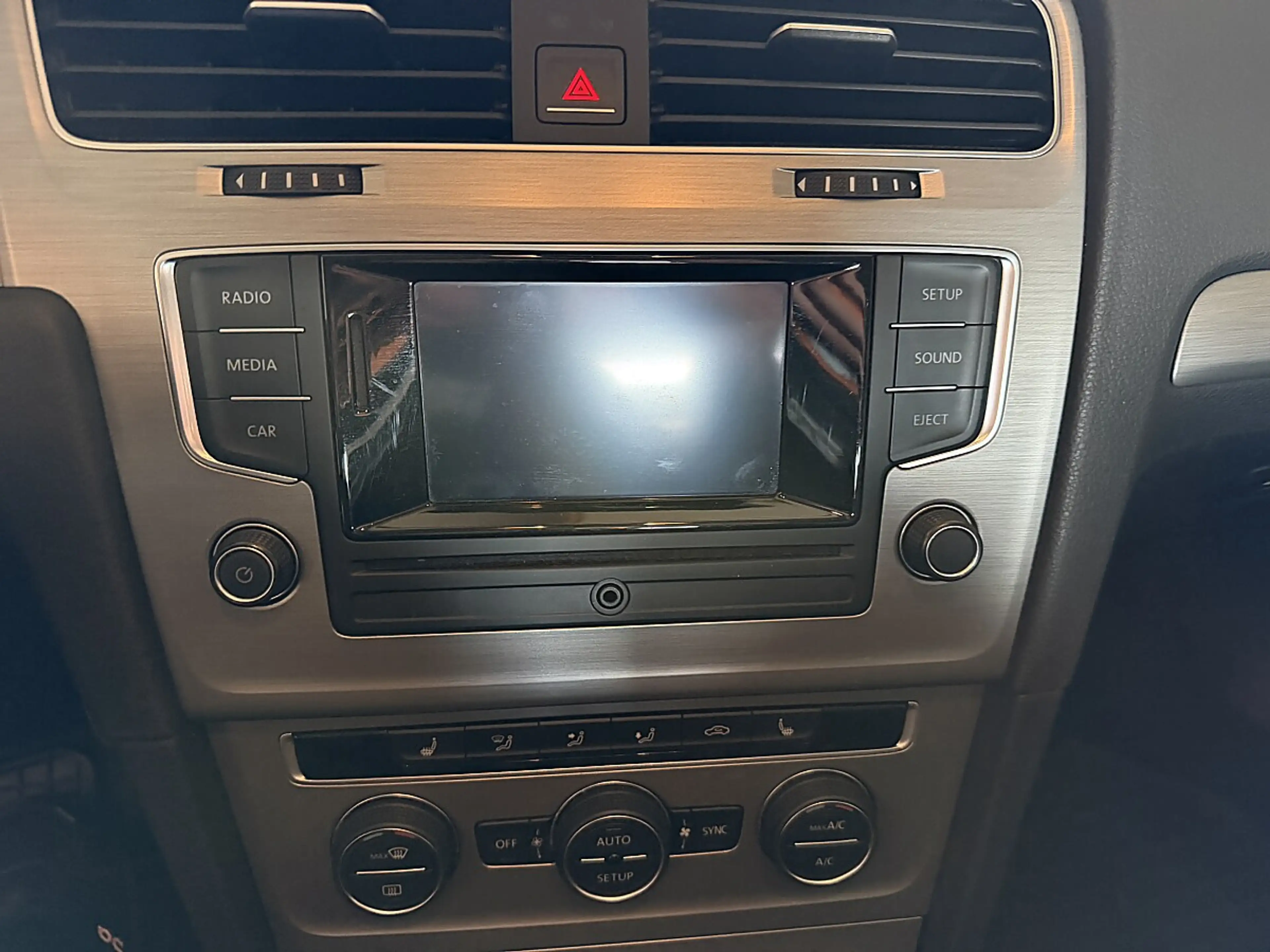 Volkswagen Golf R abbit 1,6 TDI BMT — photo 11
