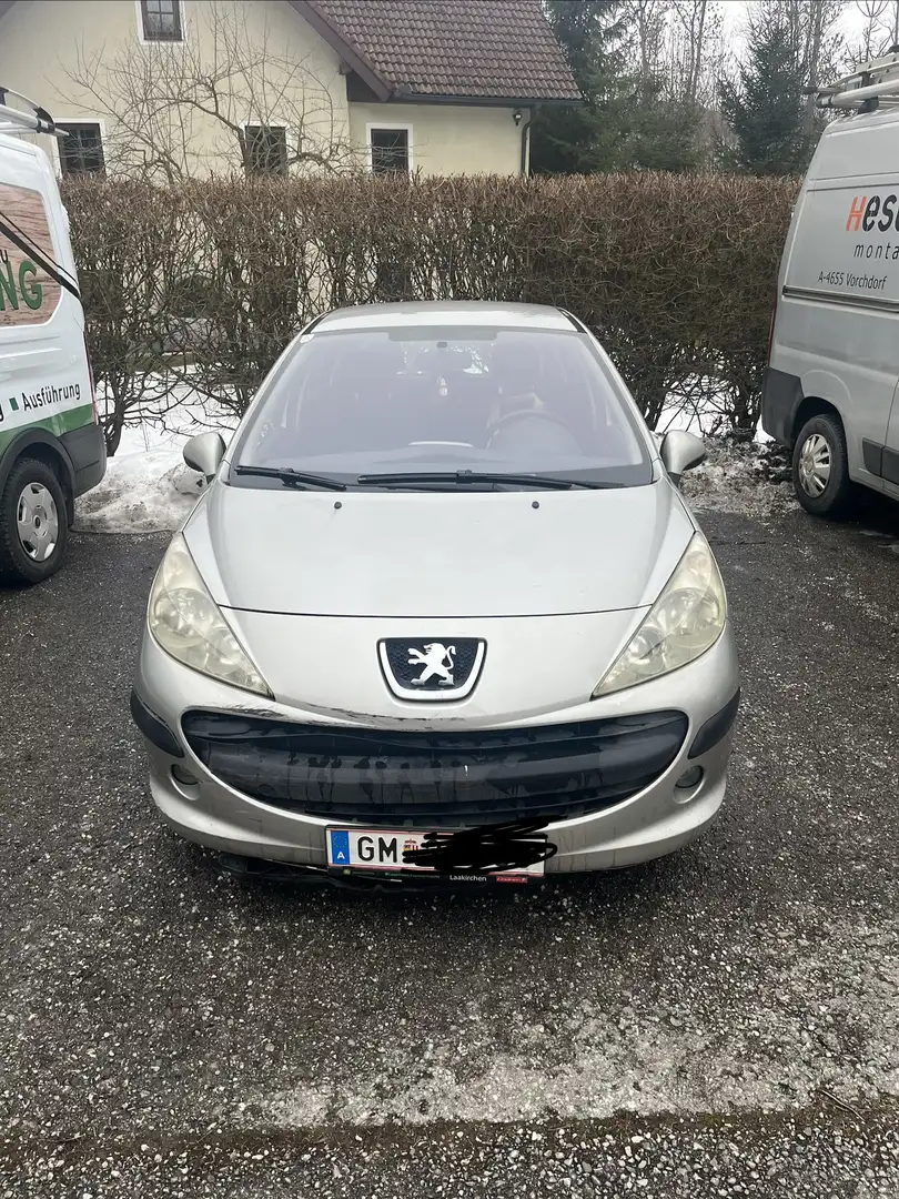 Peugeot 207 Premium 1,4 - 1
