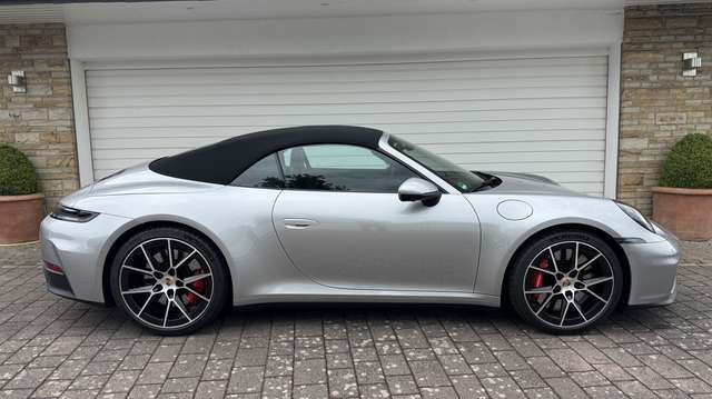 Imagine Porsche 992 911 Carrera S Cabriolet,1.Hd,MwSt aswb,360•,chro