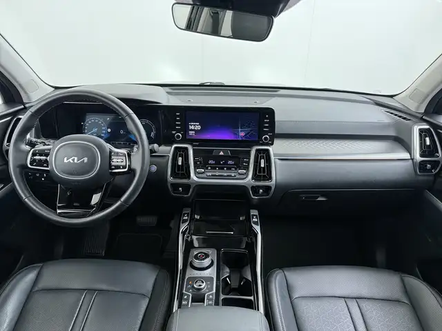 Kia Sorento view 3