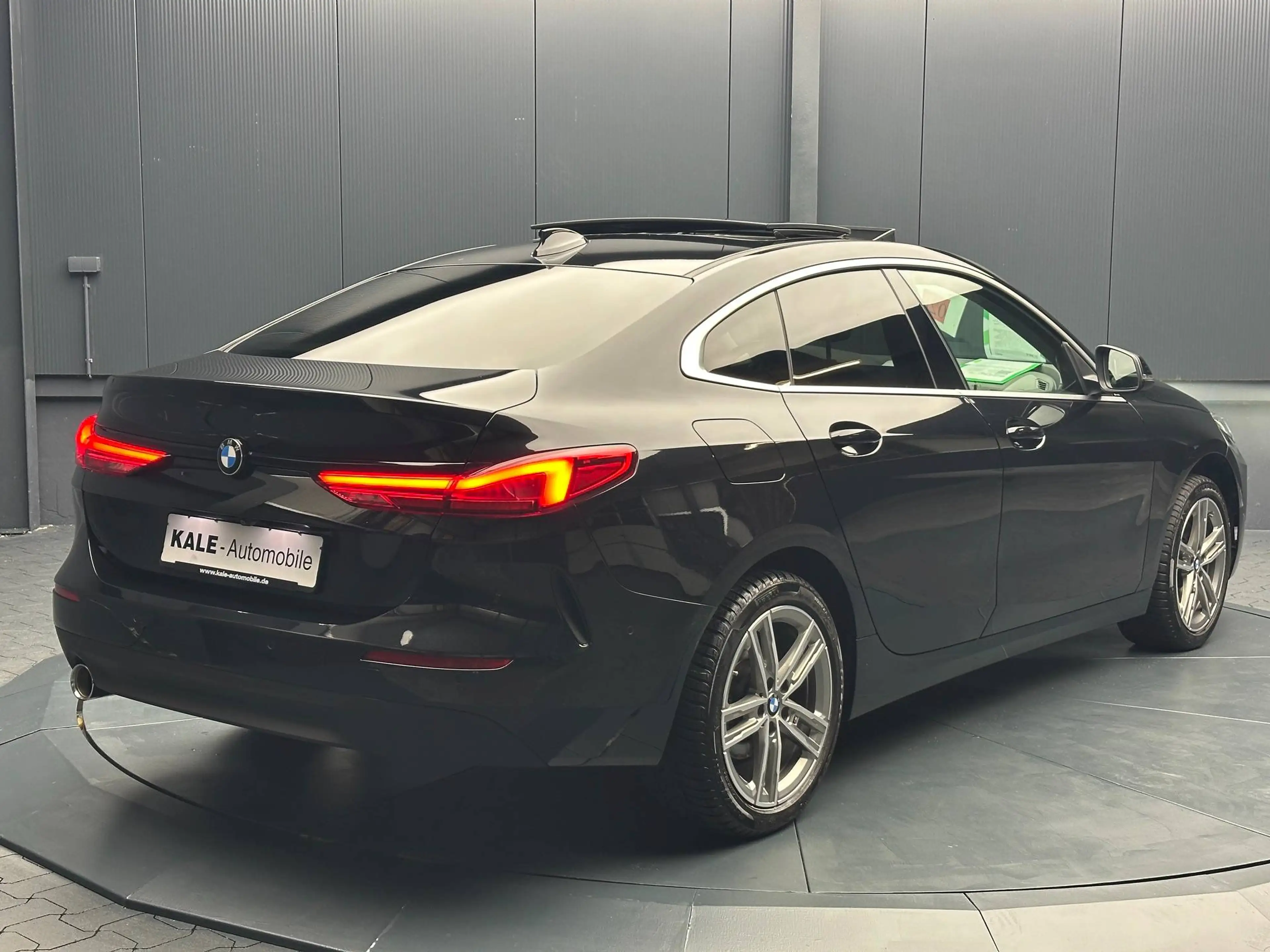 BMW 216 d Gran Coupé Advantage *PANORAMA*Sport-Sitze*NAVI* — photo 5