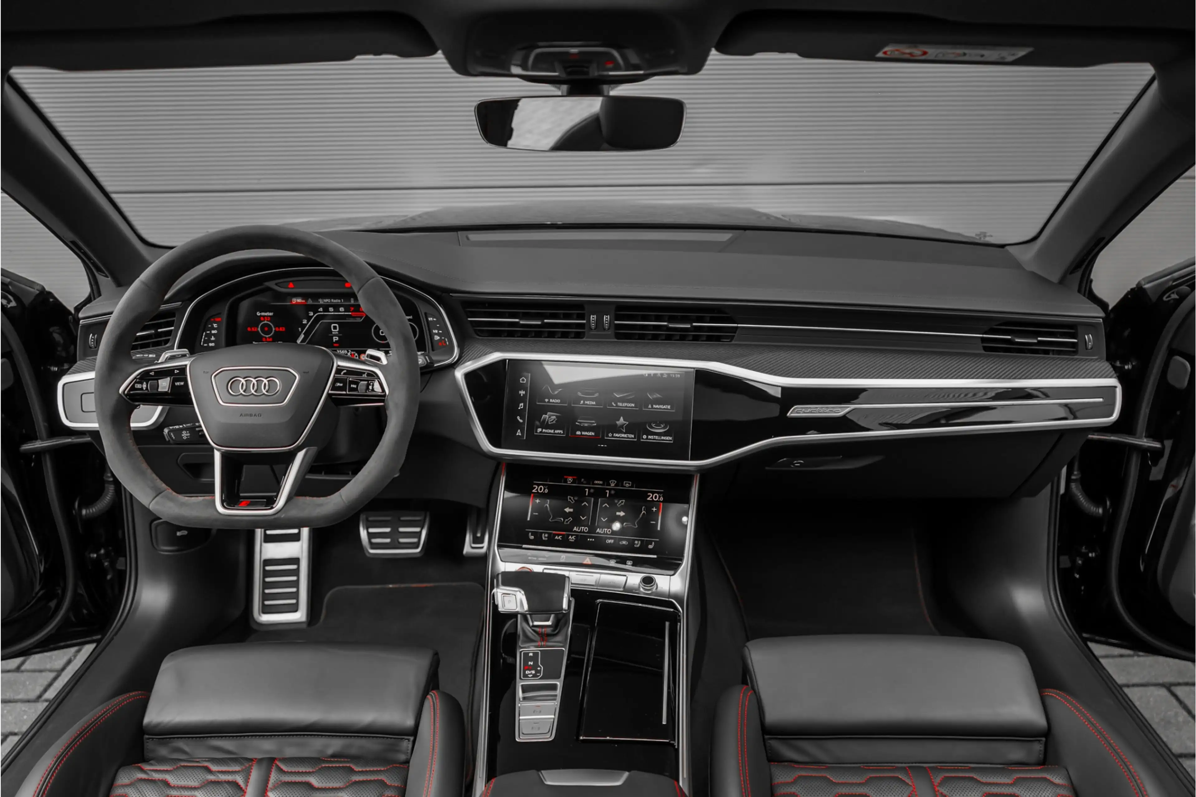 Audi RS6 Avant 4.0 TFSI Quattro Pano Dynamic Plus B&O 360° — photo 2