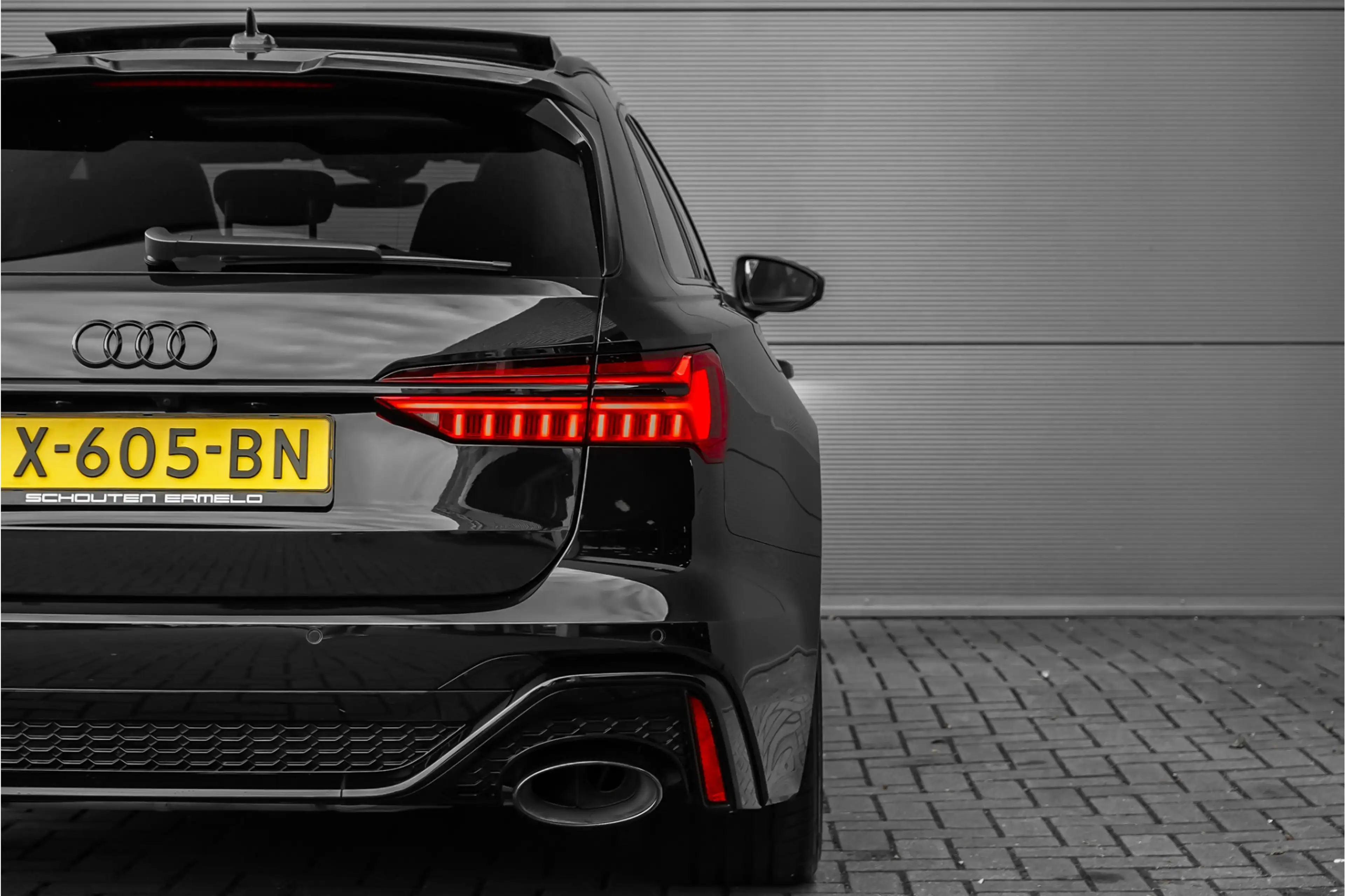 Audi RS6 Avant 4.0 TFSI Quattro Pano Dynamic Plus B&O 360° — photo 16