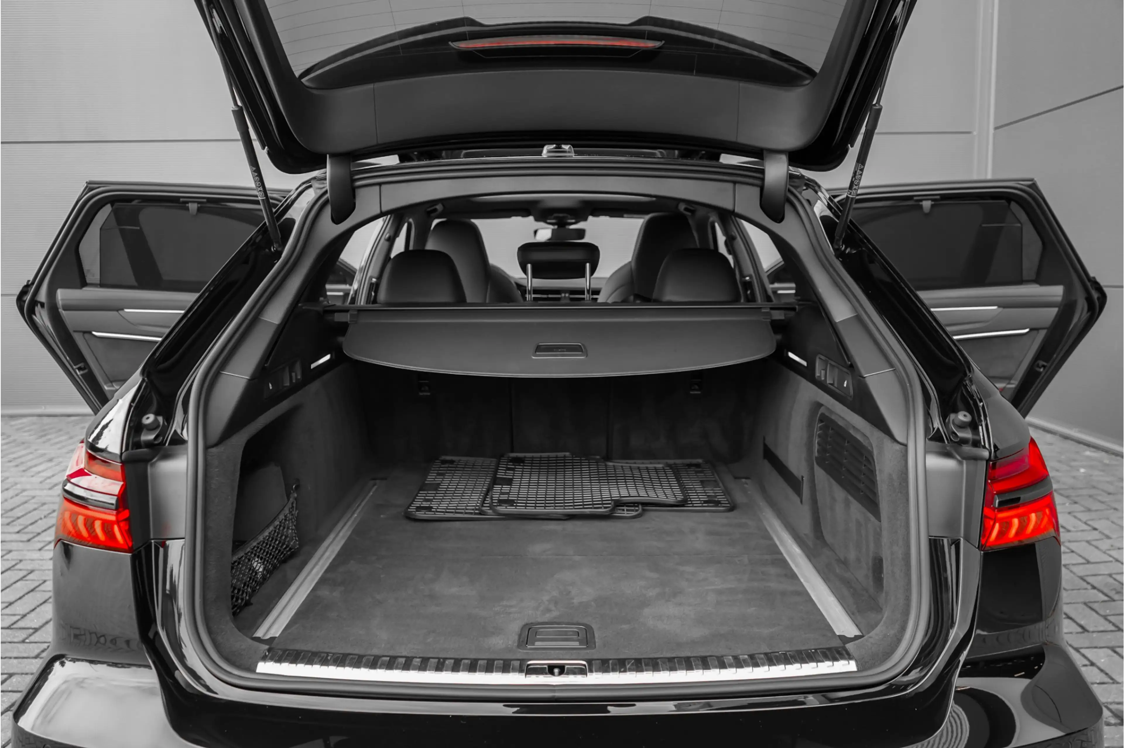 Audi RS6 Avant 4.0 TFSI Quattro Pano Dynamic Plus B&O 360° — photo 7
