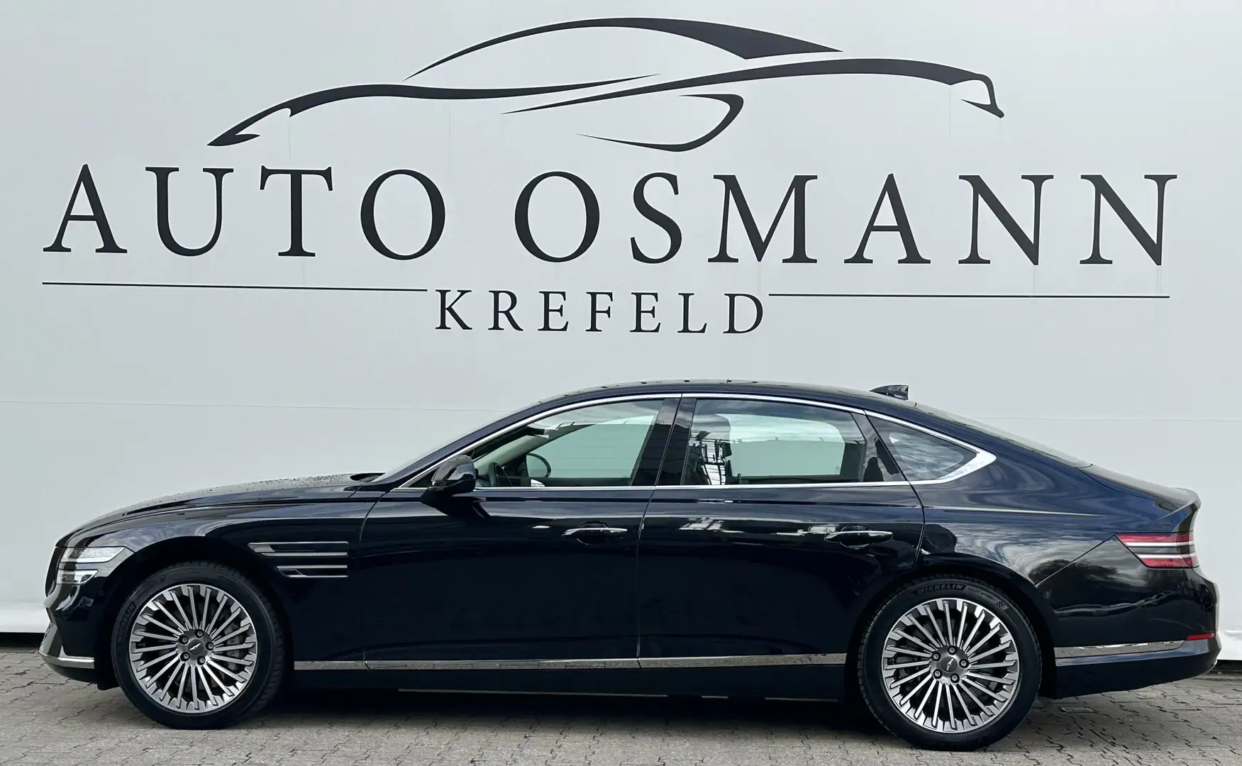 Genesis G80 Electrified AWD Luxury   HUD   LED   Massage Zwart - 2