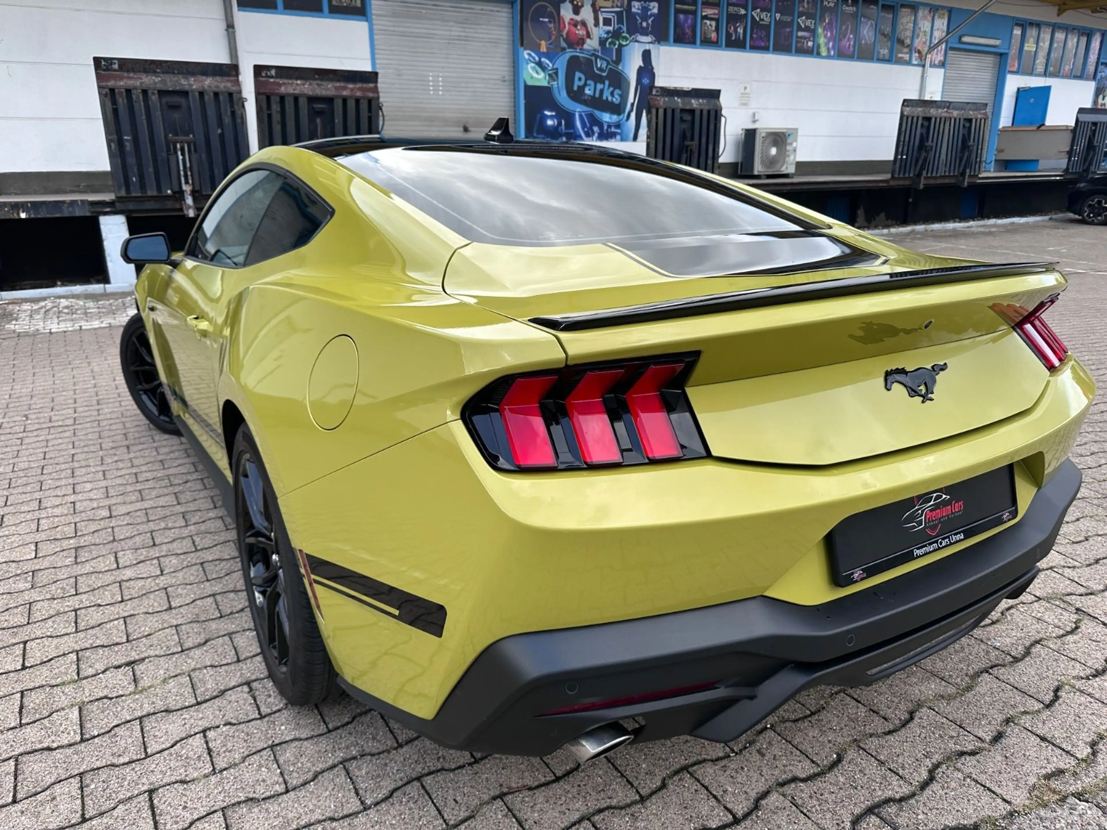 Ford Mustang 2.3 Sportback — photo 8