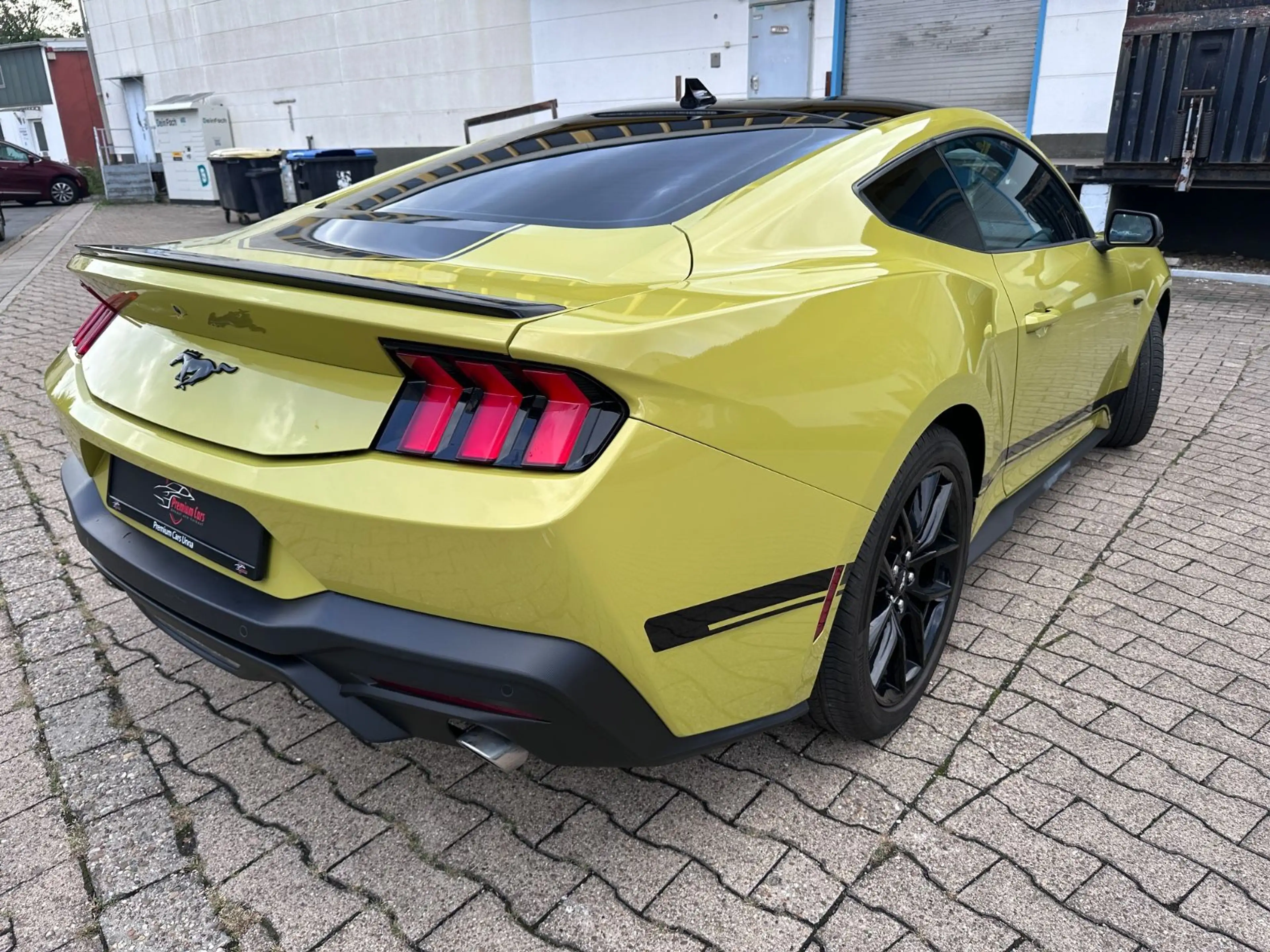 Ford Mustang 2.3 Sportback — photo 6