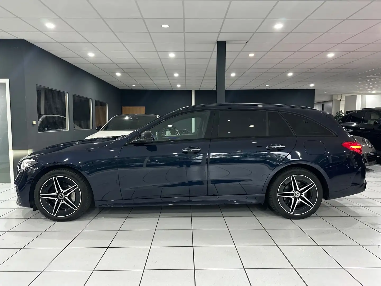 Mercedes-Benz C 300 e T*AMG*DISTRONIC*PANO*360*MEMORY*KEYLE*AHK Blau - 2