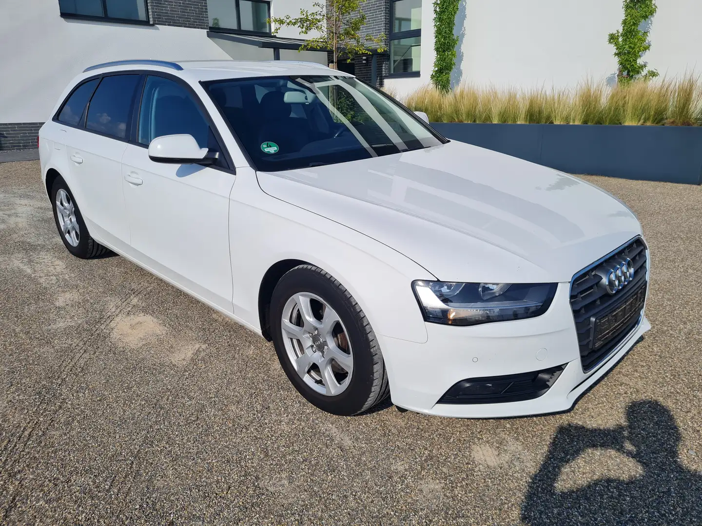 Audi A4 Ambition Weiß - 1