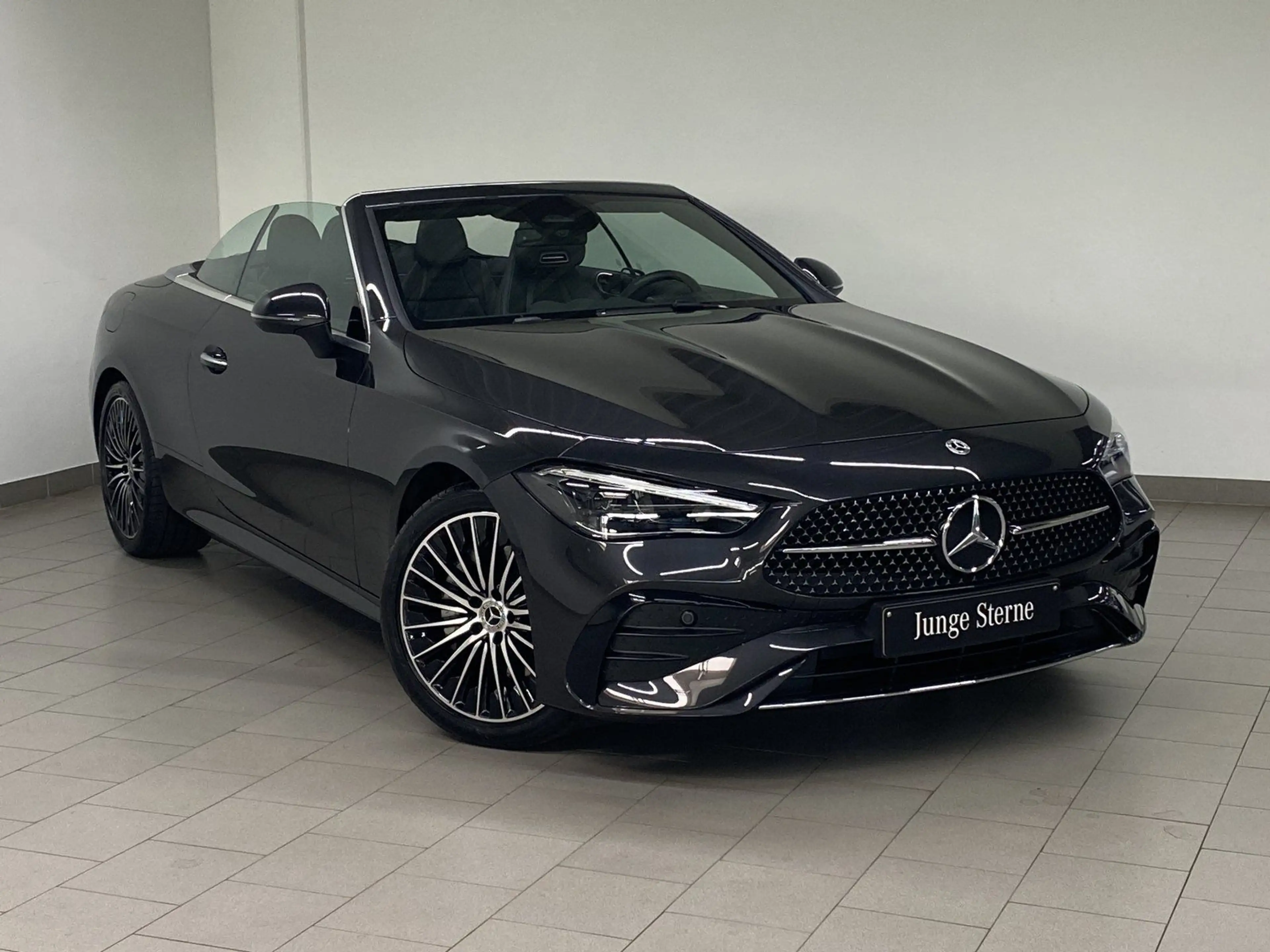 Mercedes-Benz CLE 180 CABRIO AMG+AIRSCARF+VOR-DIST+KEY+MEMORY — photo 2