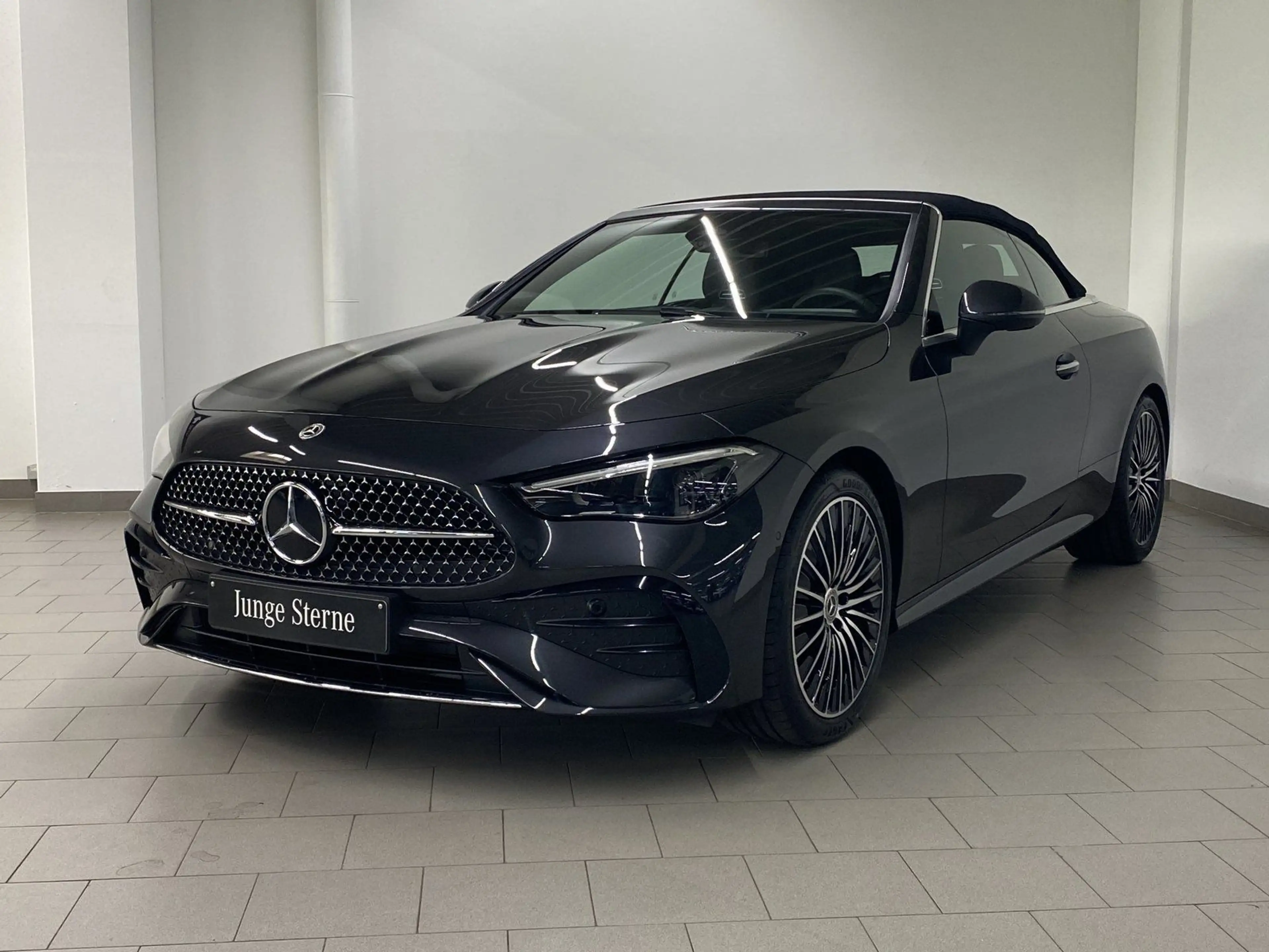Mercedes-Benz CLE 180 CABRIO AMG+AIRSCARF+VOR-DIST+KEY+MEMORY — photo 6