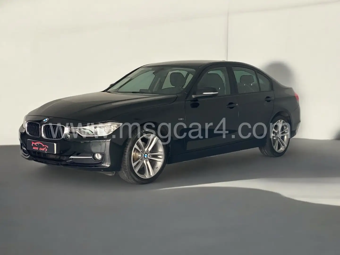 BMW 318 318d Sport Zwart - 1