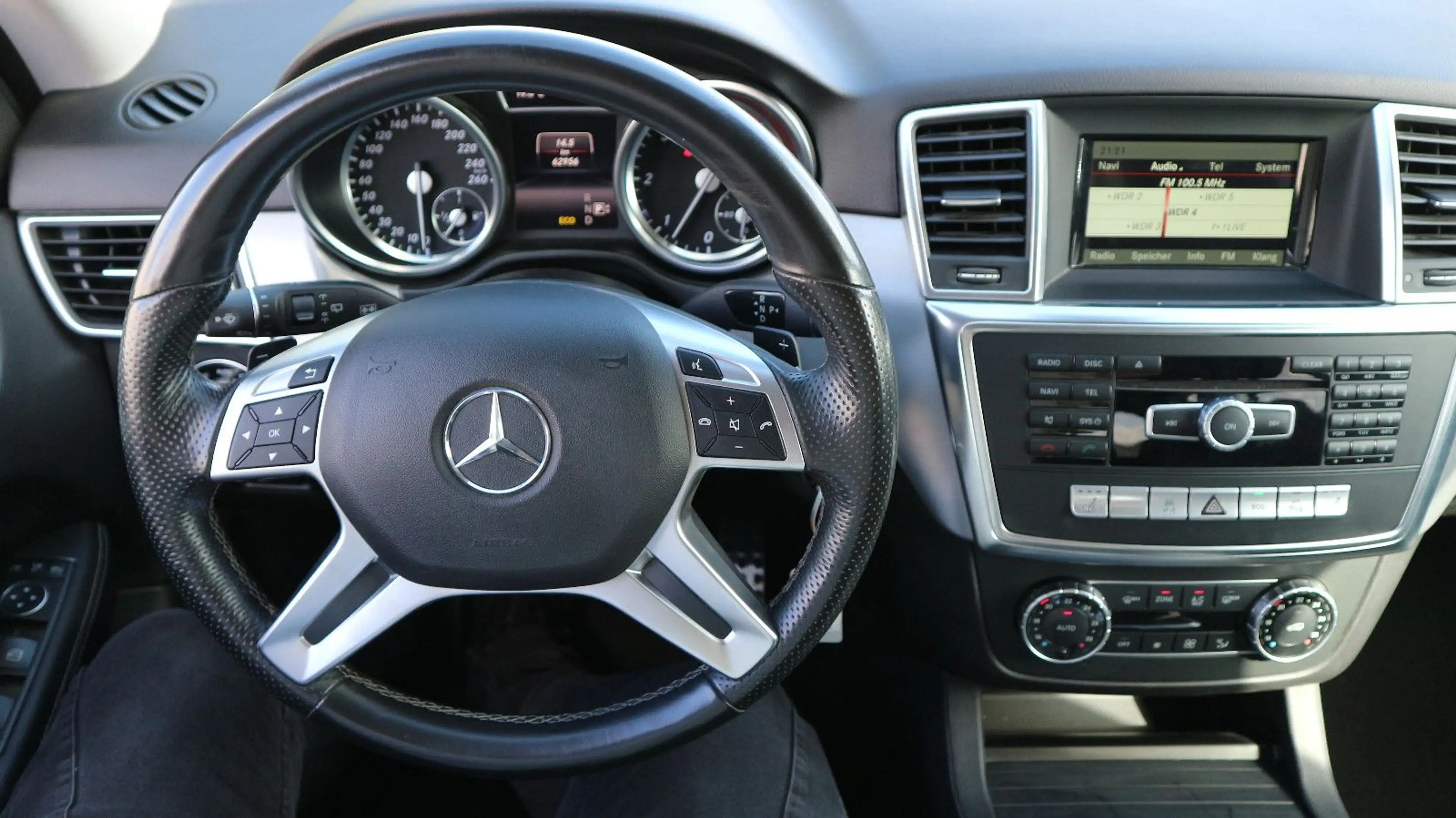Mercedes-Benz ML 350 CDI BlueTec 4Matic AHK/Leder/NAVI/Xenon.. — photo 14