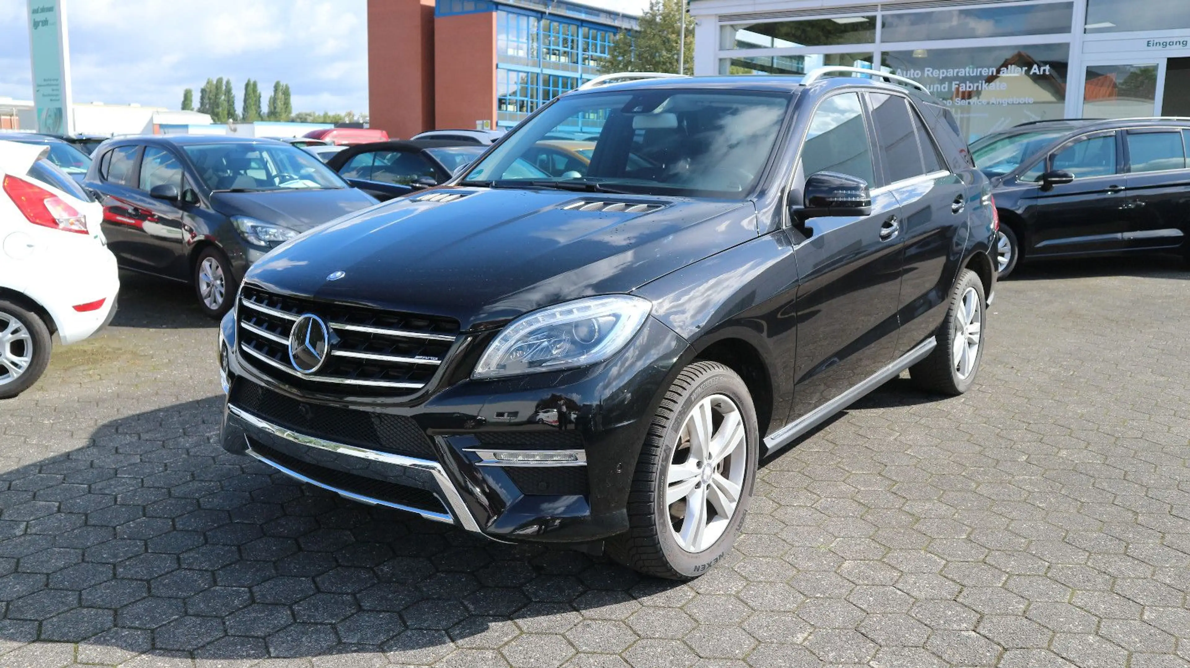 Mercedes-Benz ML 350 CDI BlueTec 4Matic AHK/Leder/NAVI/Xenon.. — photo 2