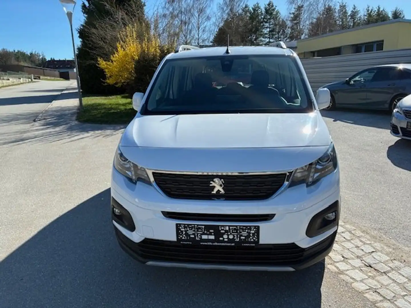Peugeot Rifter Blue HDI 130 Allure S&S Weiß - 2