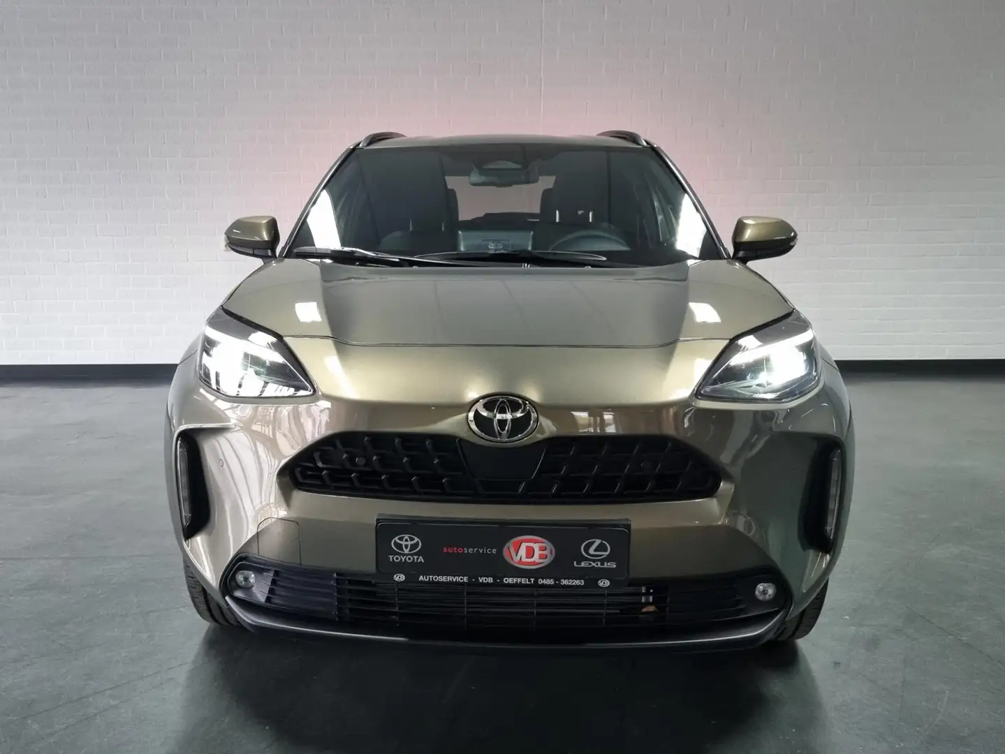 Toyota Yaris Cross 1.5 Hybrid/Team-D/PDC/BSM/Elektr. Achterklep Groen - 2