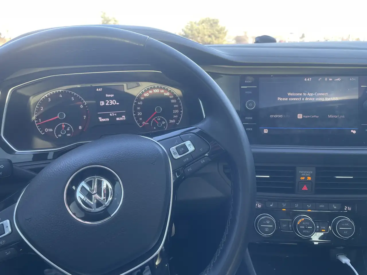 Volkswagen Jetta снимка Volkswagen Jetta
