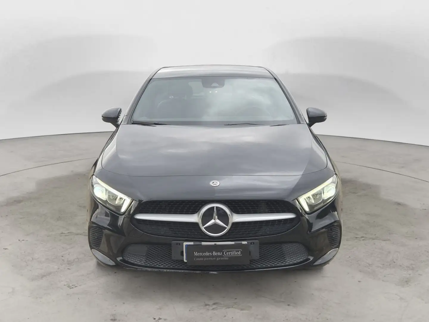 Mercedes-Benz A 180 A 180 d Executive auto Zwart - 2