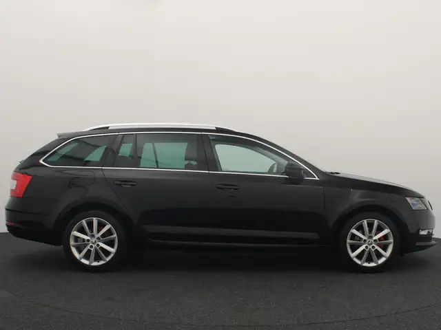 Skoda Octavia view 17