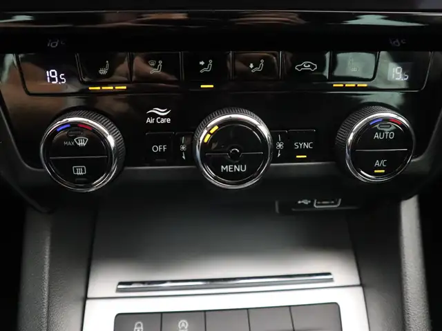 Skoda Octavia view 27