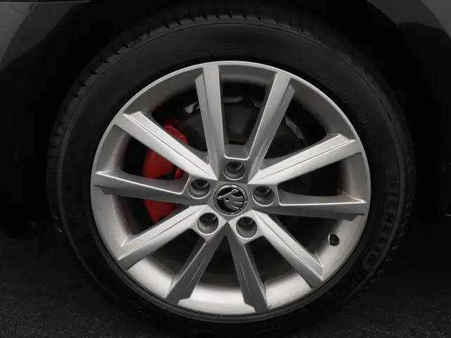 Skoda Octavia view 6