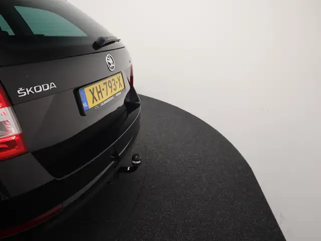 Skoda Octavia view 5