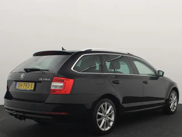 Skoda Octavia view 16