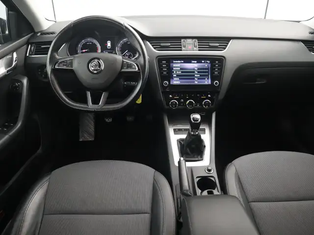 Skoda Octavia view 8