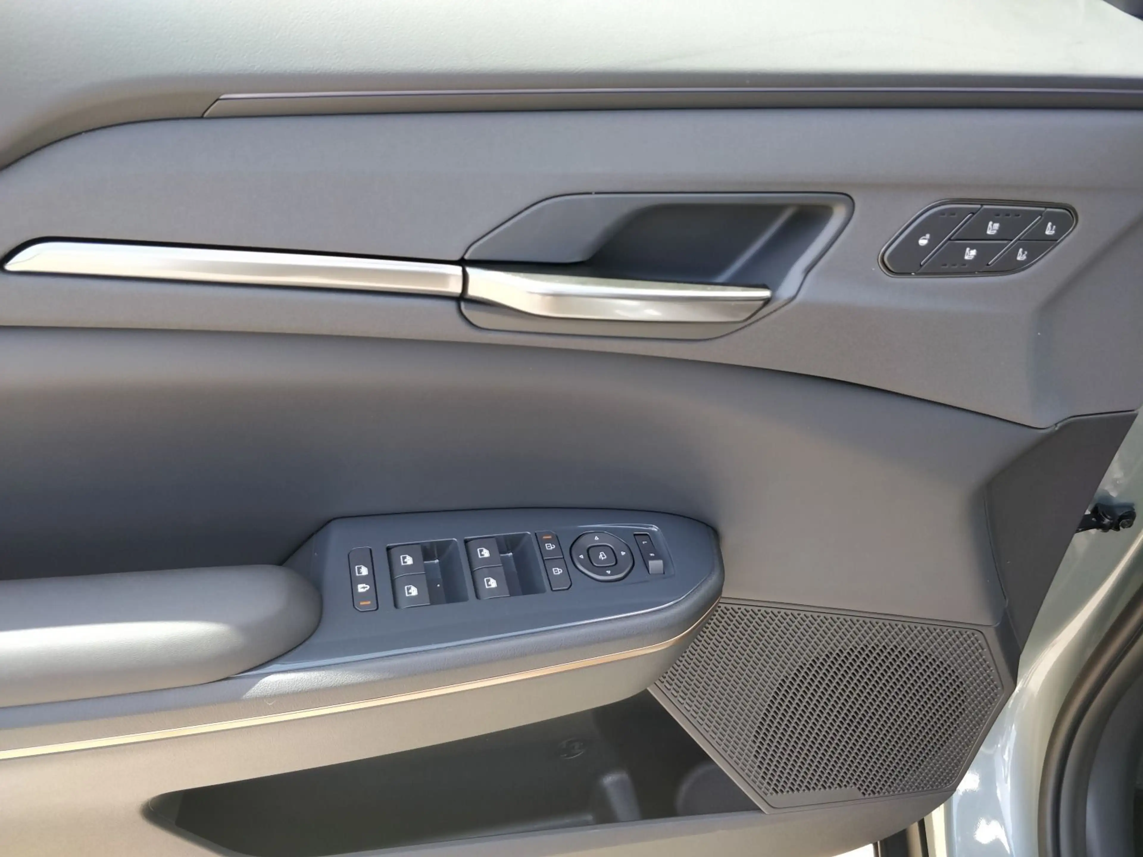 Kia EV5 2WD EARTH Sofort verfügbar 360° WÄRME KEYLES — photo 9