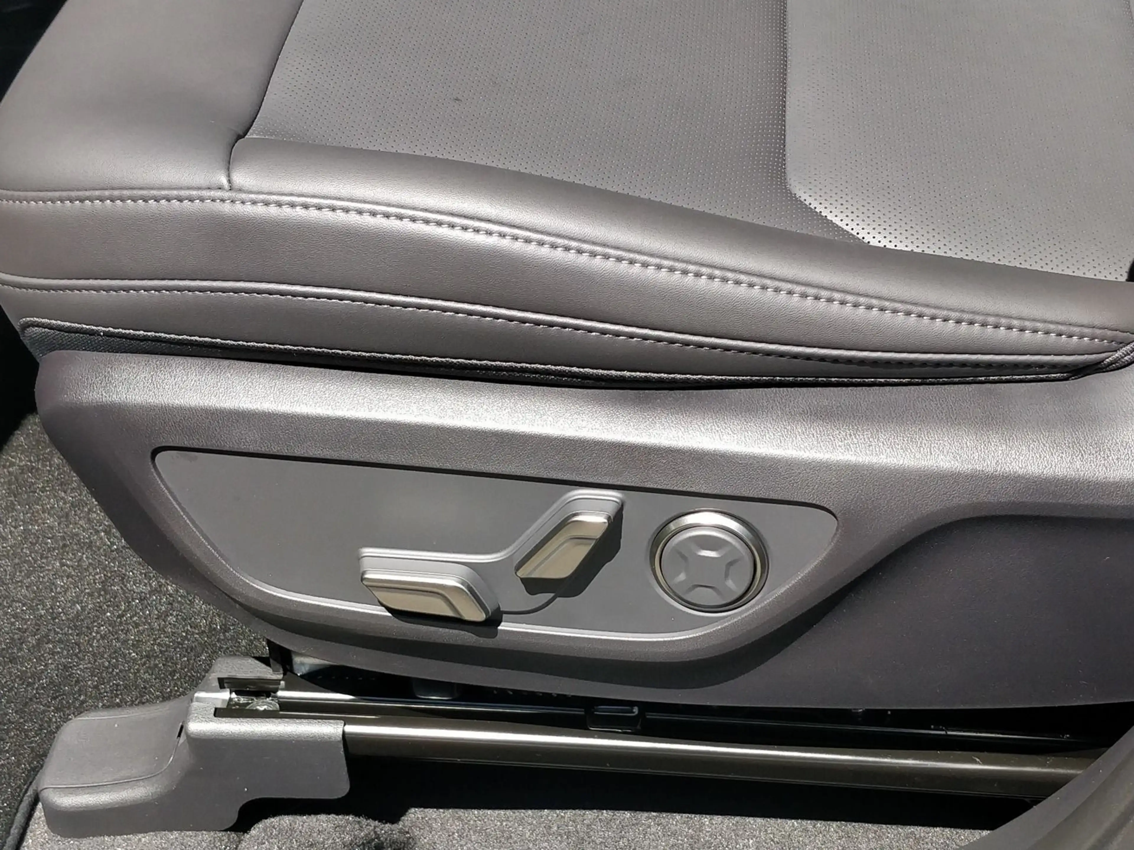 Kia EV5 2WD EARTH Sofort verfügbar 360° WÄRME KEYLES — photo 10