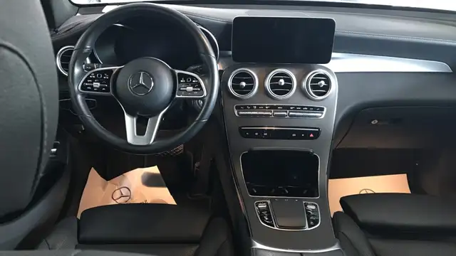 Mercedes-Benz GLC view 8