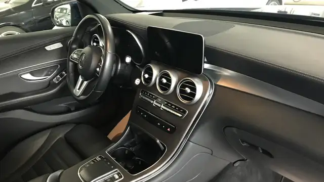 Mercedes-Benz GLC view 10