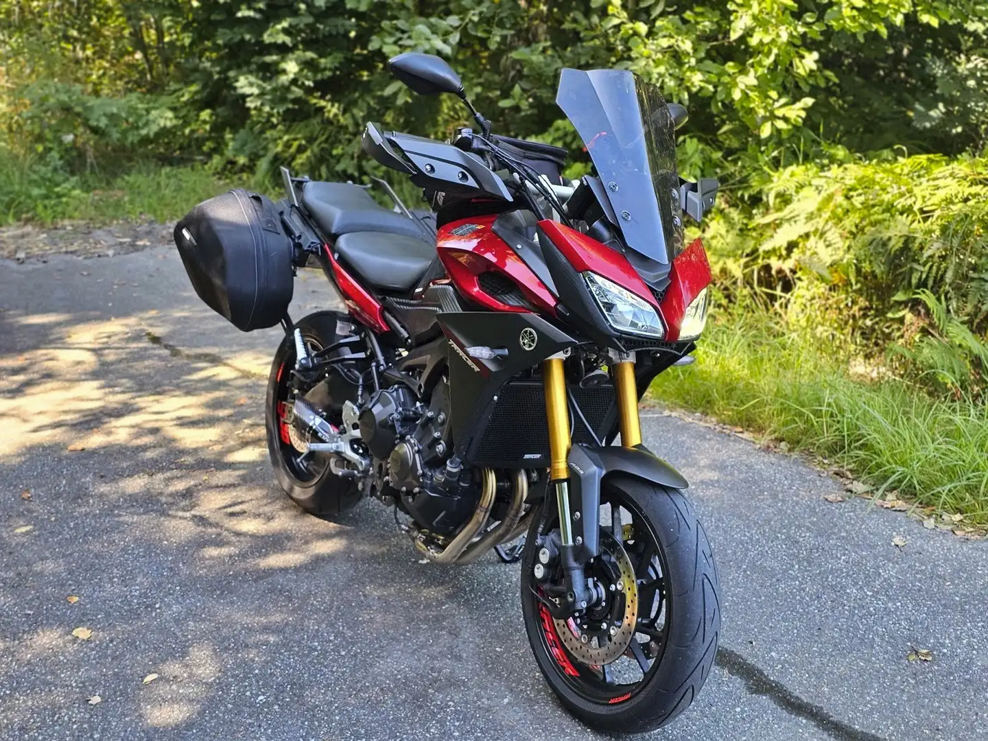 Yamaha MT-09 Tracer Rood - 2