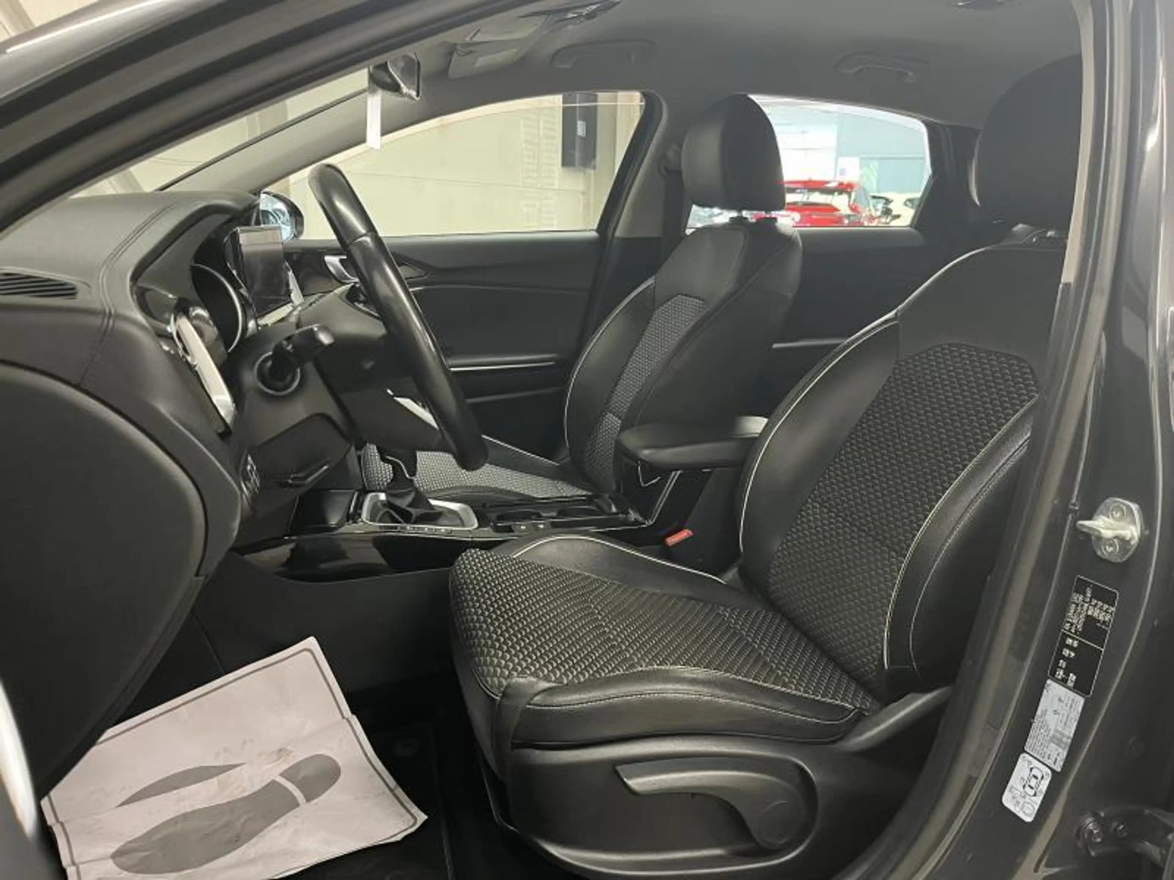Kia Ceed / cee'd 1.0T-GDi 120cv 2022 Navi/Cruise/Camera/Carplay — photo 8