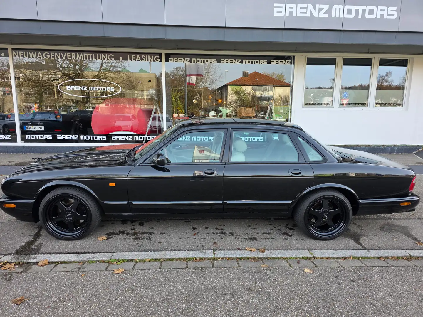 Jaguar XJR XJ Schwarz - 2