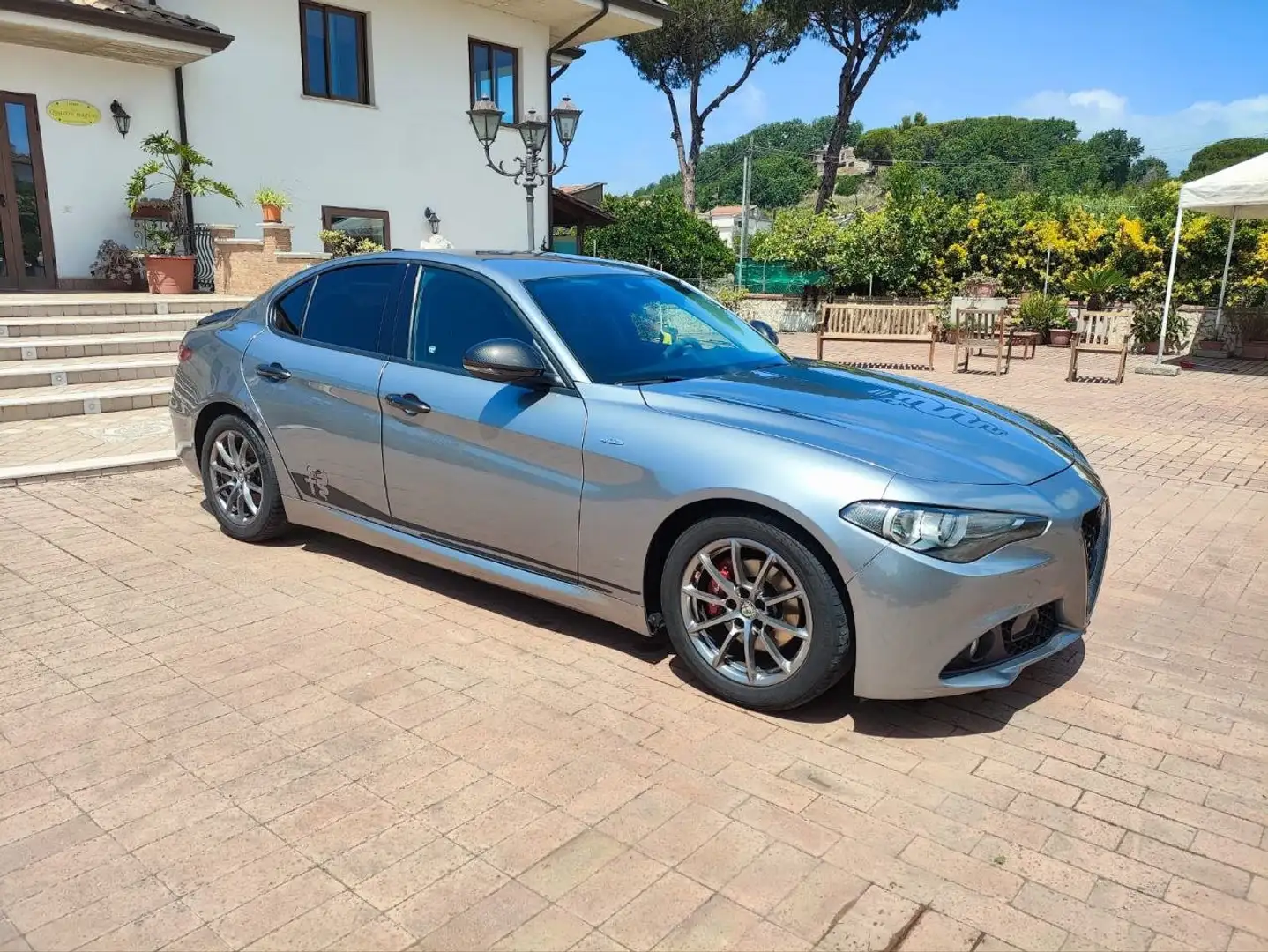 Alfa Romeo Giulia Giulia 2016 2.2 t Business 150cv auto Gris - 1