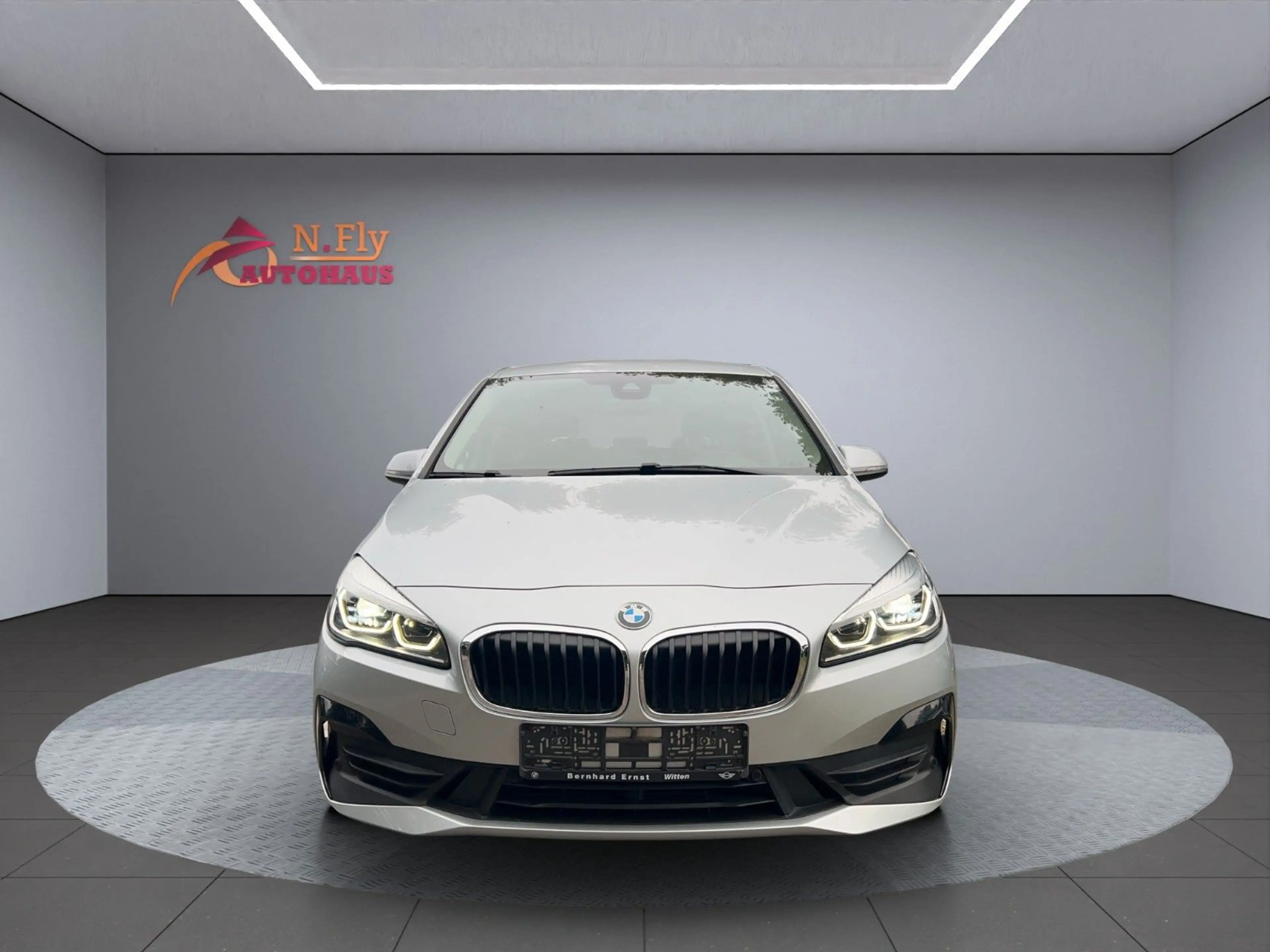BMW 225 2 Active Tourer 225 xe Advantage — photo 8