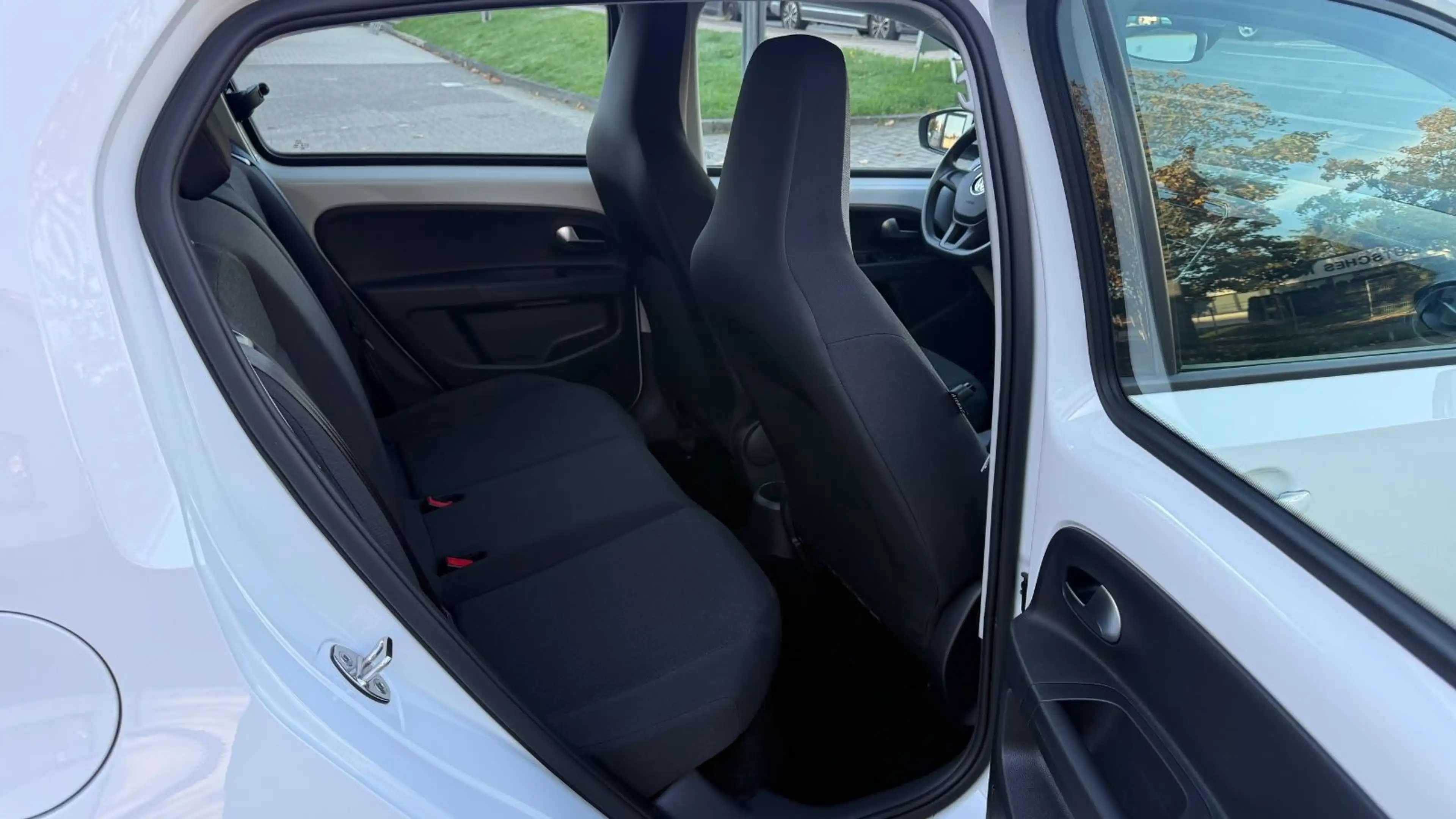 Volkswagen up! 4türig/Klima/Sitzh/Kamera/Pdc/Tempo/Freisp. — photo 11