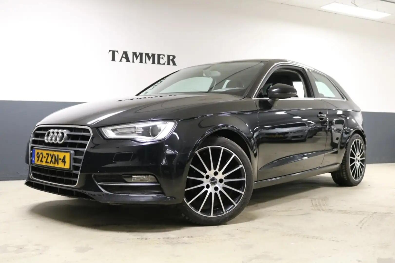 Audi A3 1.4 TFSI Ambiente Pro Line plus Org.NL/ PANO/NAVI/ Zwart - 1