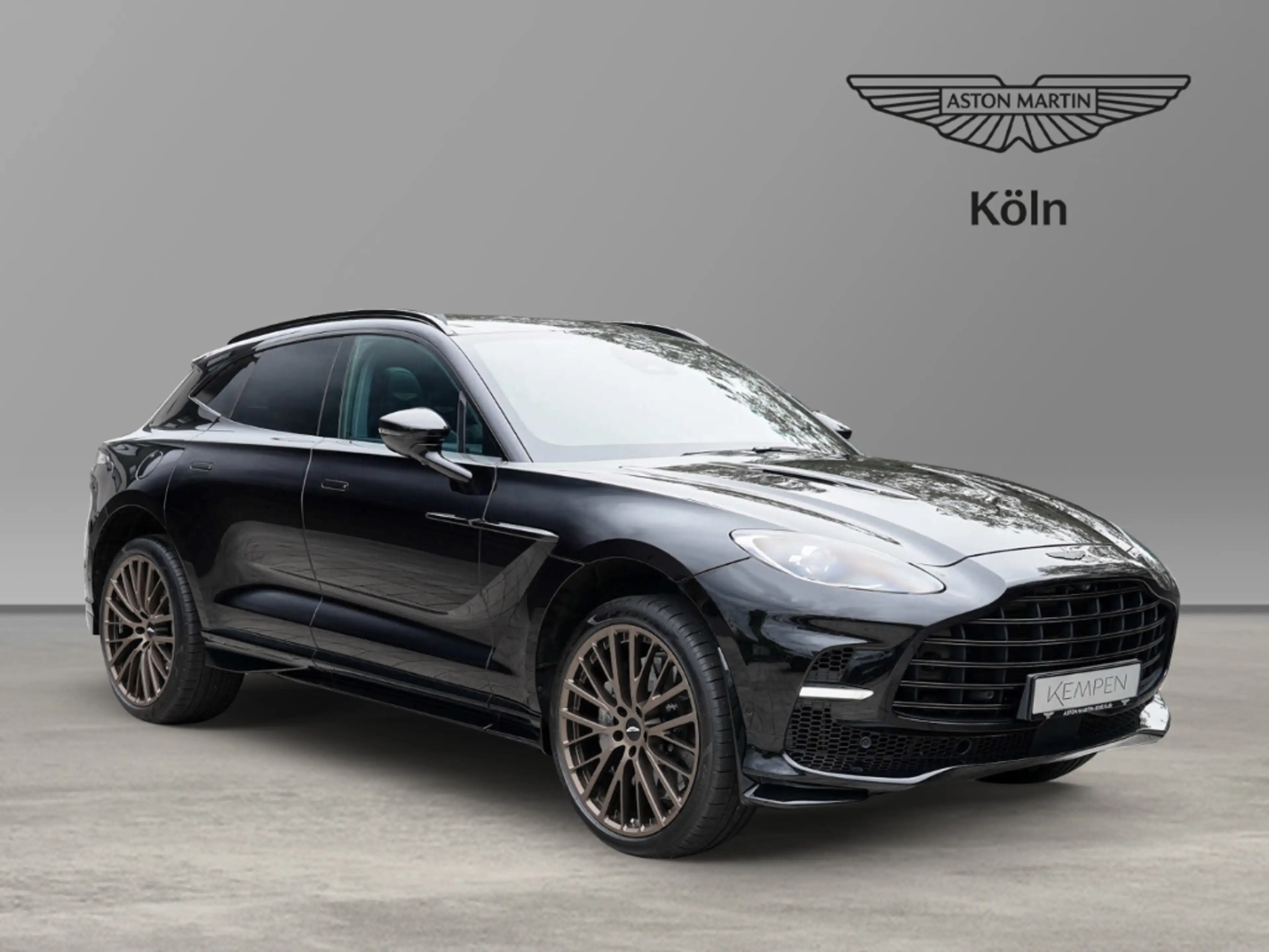 Aston Martin DBX 707 Ultramarine Black / Dark Knight — photo 2