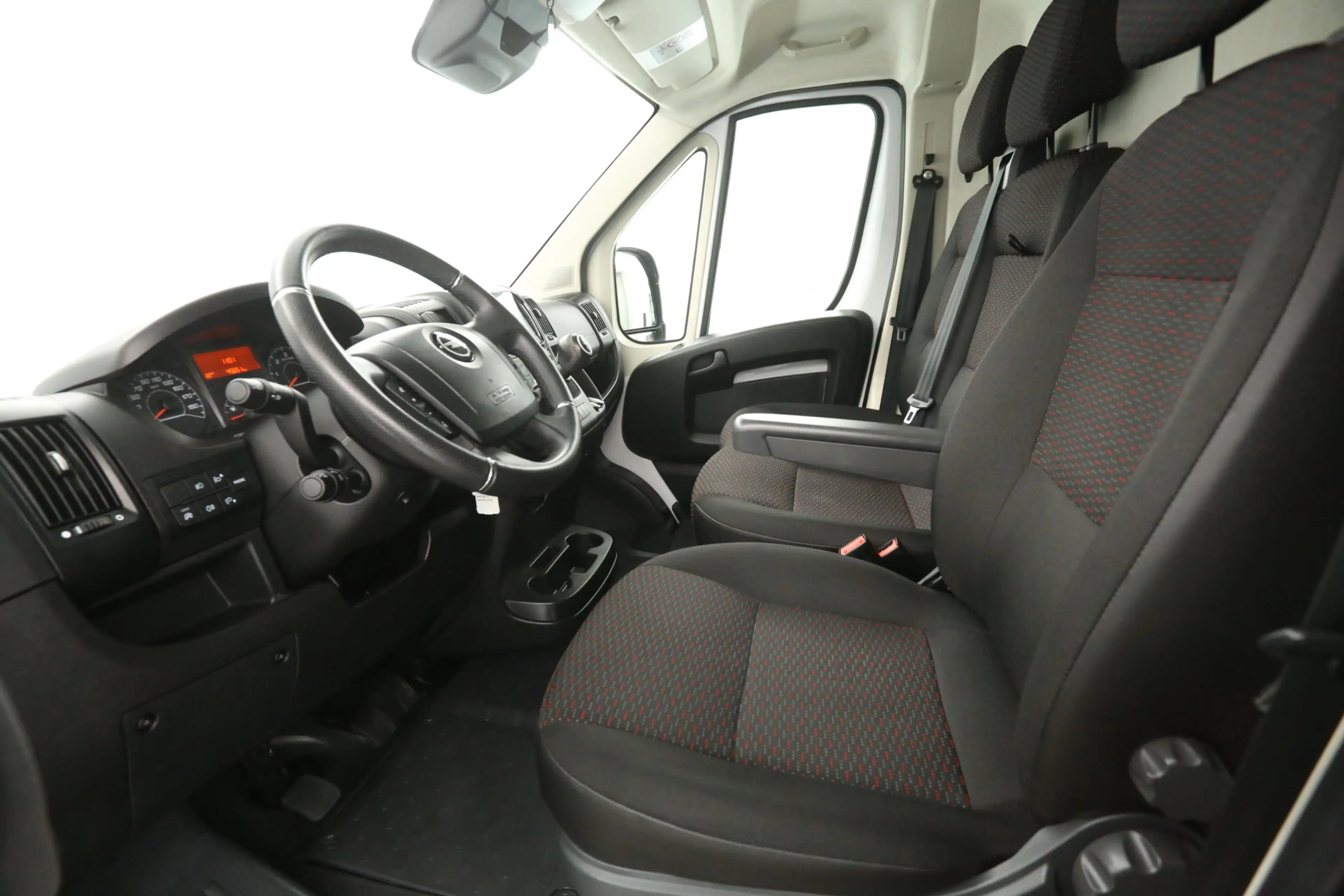 Opel Movano 2.2 BlueHDI 140PK 3,5t L3H2 | Clima | Camera | Cru — photo 22